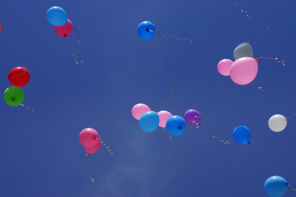 Balloons (six sentence&nbsp;story)